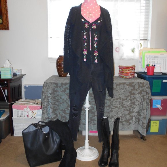 DKNY Black Light Cardigan Open M Drapey Lightweight Basic - Picture 8 of 13